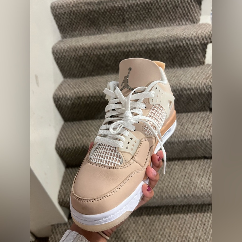 Air Jordan 4 retro Shimmer in women's 8.5 with orginal box